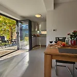 Casa Miranda - Family Comfort In A Quiet Area, Near The Sea, With Bbq And Free Parking