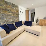 Casa Miranda - Family Comfort In A Quiet Area, Near The Sea, With Bbq And Free Parking Lägenhet