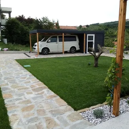 Casa Miranda - Family Comfort In A Quiet Area, Near The Sea, With Bbq And Free Parking Apartament Zgornje Skofije