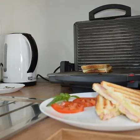 Casa Miranda - Family Comfort In A Quiet Area, Near The Sea, With Bbq And Free Parking Apartament *