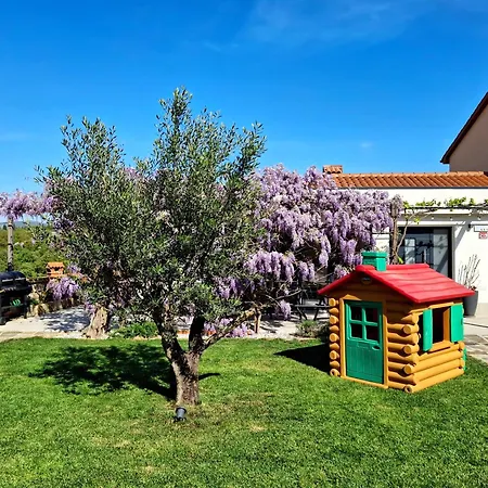 Casa Miranda - Family Comfort In A Quiet Area, Near The Sea, With Bbq And Free Parking Apartman