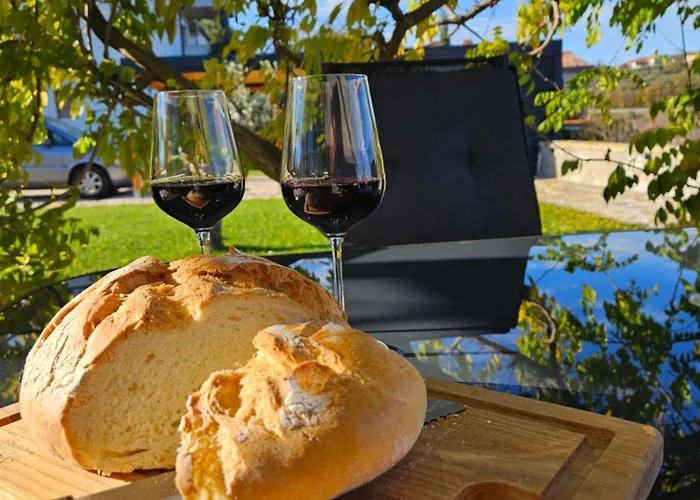 Appartamento Casa Miranda - Family Comfort In A Quiet Area, Near The Sea, With Bbq And Free Parking