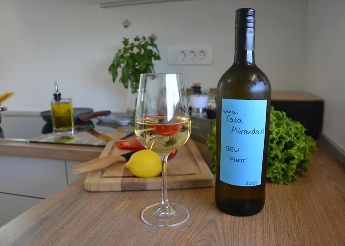 Casa Miranda - Family Comfort In A Quiet Area, Near The Sea, With Bbq And Free Parking * Zgornje Skofije